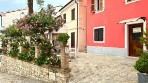 N214 - Numana delizioso bilocale in centro storico